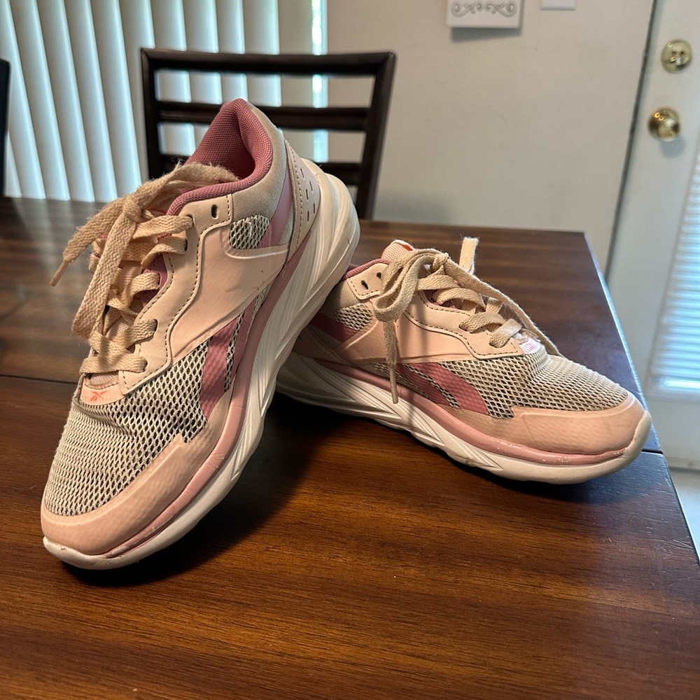 Girl’s Pink Reebok Shoes Size 3